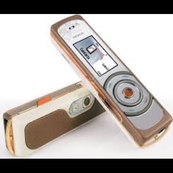 Nokia 7380 Most sexiest & smallest phone - very rare and collective! Lipstick 📱 - Picture 3 of 4